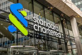 Standard Chartered становится первым банком, запустившим спотовую торговлю биткоиноми и Ethereum